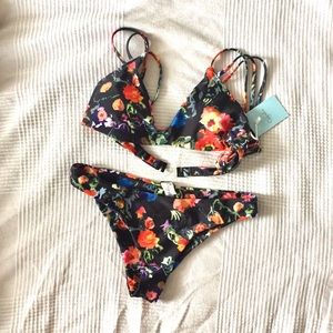 Cupshe strappy floral bikini, size small